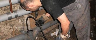 How to clean sewer pipes in a private house