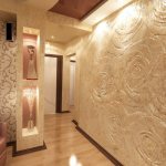 How to combine decorative plaster and wallpaper