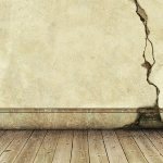 How to fix cracks on walls after renovation