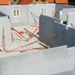 building a house with reinforced concrete panels